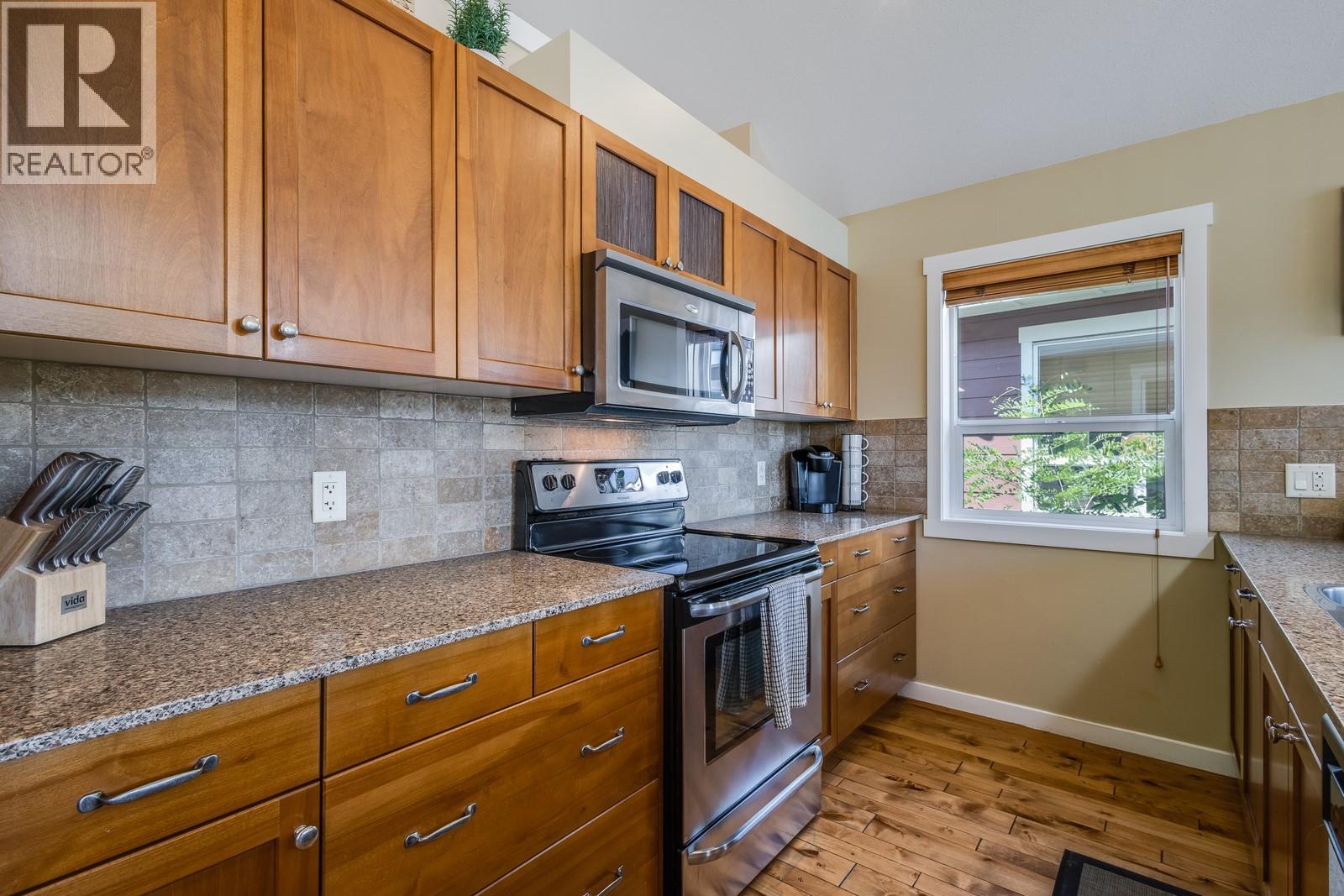  6823 Madrid Way, Kelowna