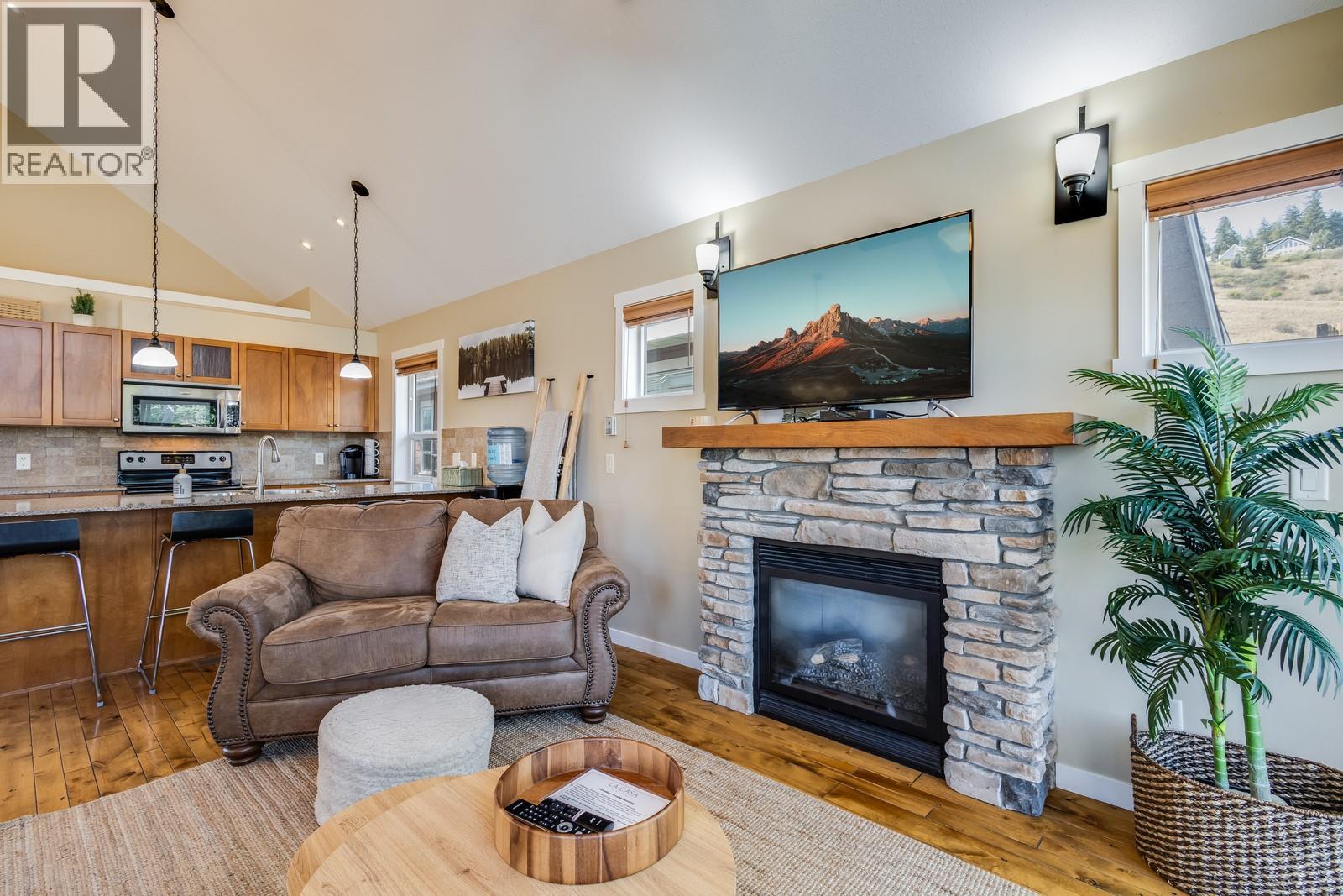  6823 Madrid Way, Kelowna