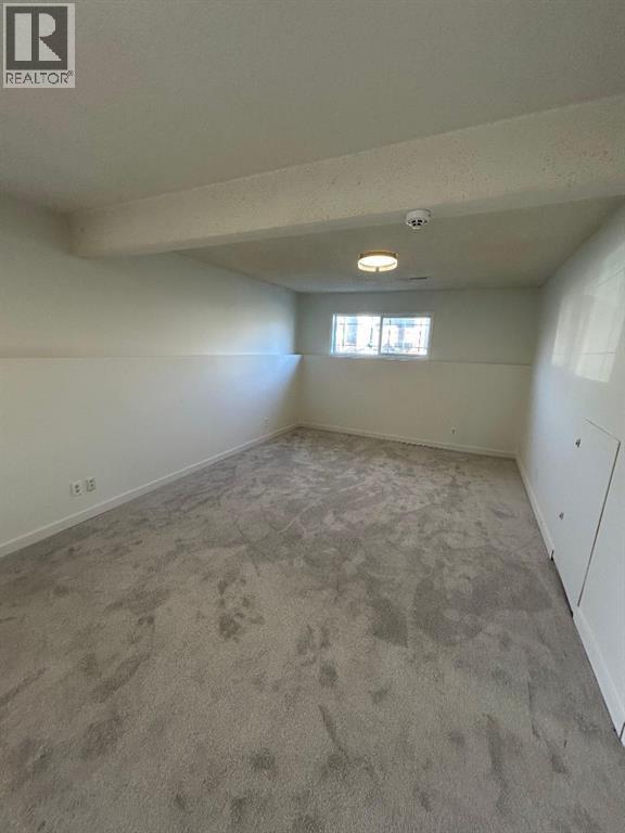 Single Family House Bi-level for Sale in  Tarawood Close NE Taradale Calgary 