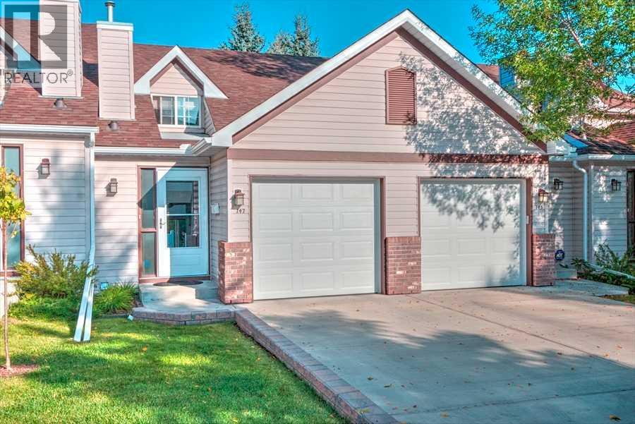 147 Somervale Park SW, Calgary, Alberta