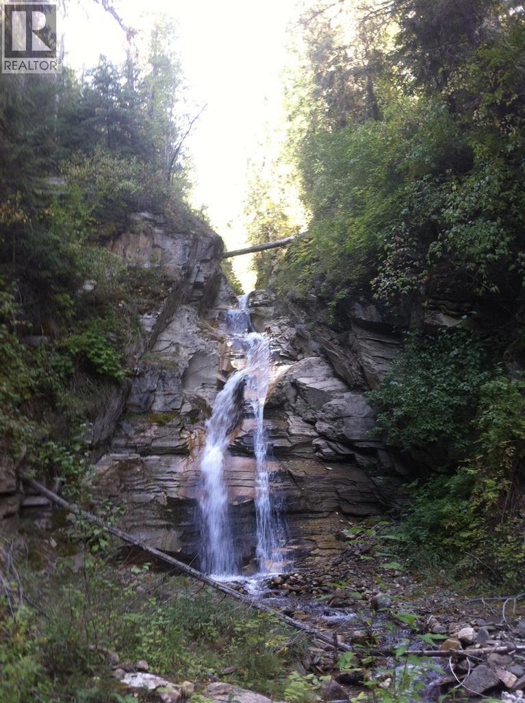 4706 MOUNTAIN VIEW ROAD, McBride