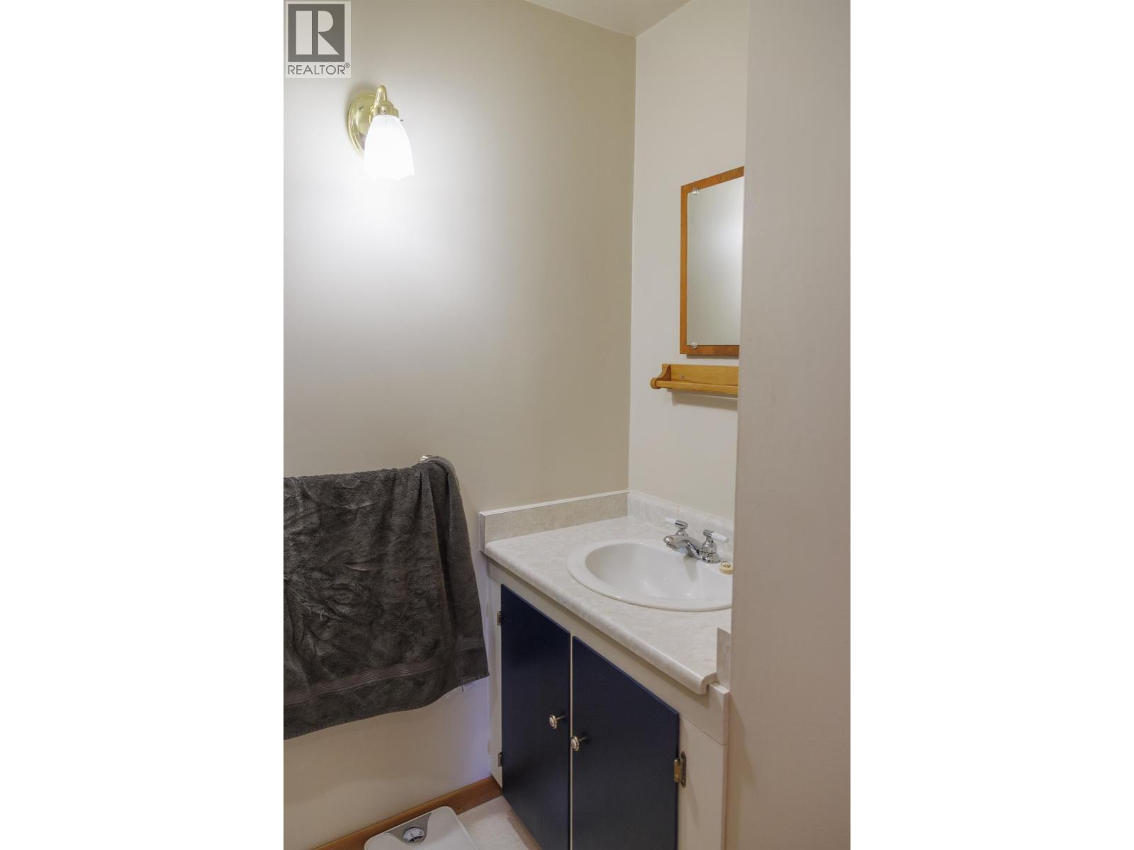 4706 MOUNTAIN VIEW ROAD, McBride