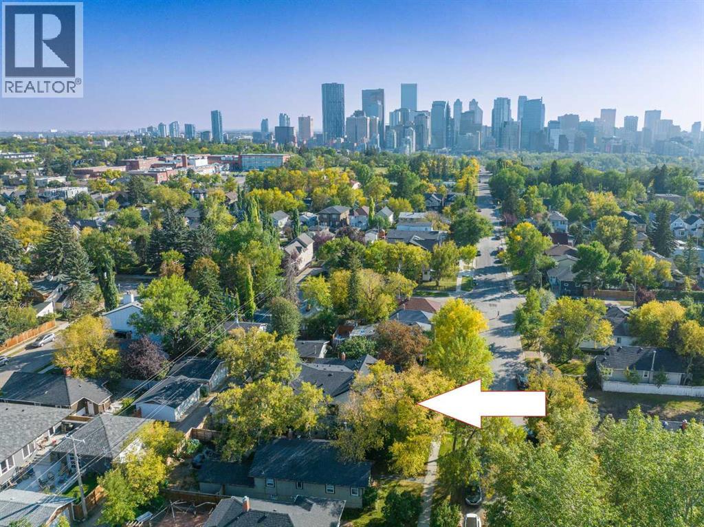 Single Family House for Sale in   Street NW Crescent Heights Calgary 