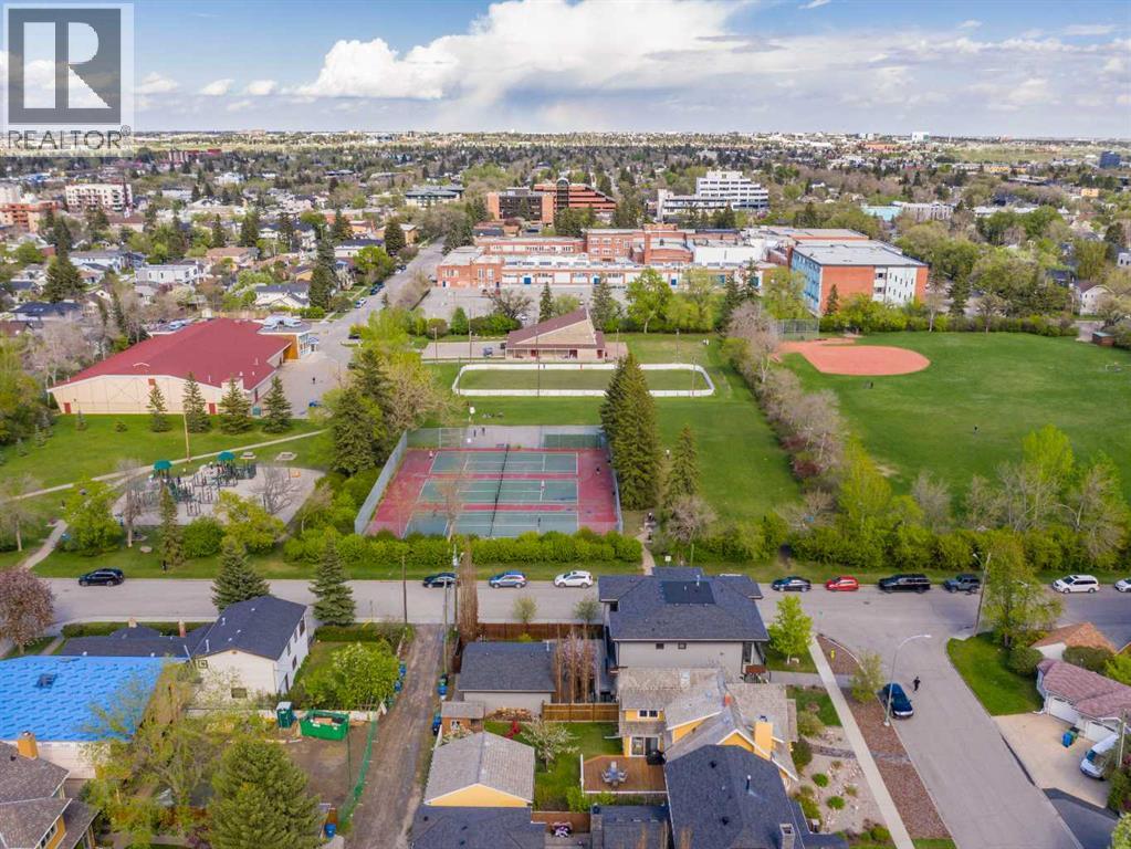 Single Family House for Sale in   Street NW Crescent Heights Calgary 