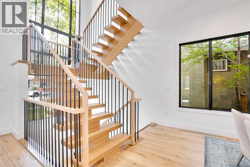 Single Family House for Sale in   Street NW Crescent Heights Calgary 