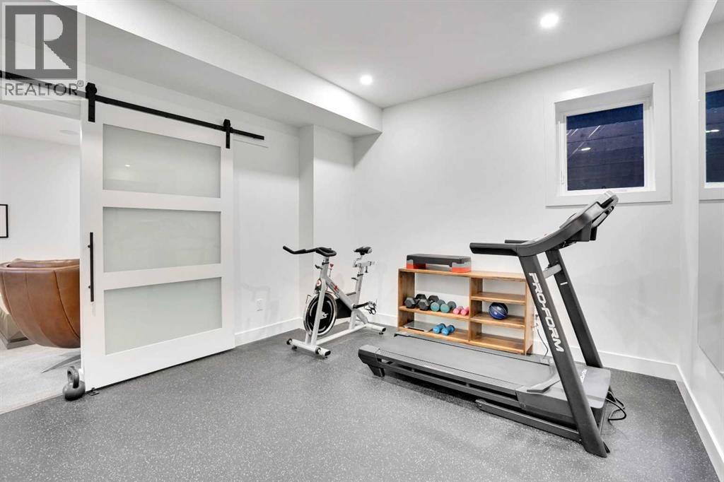 Single Family House for Sale in   Street NW Crescent Heights Calgary 