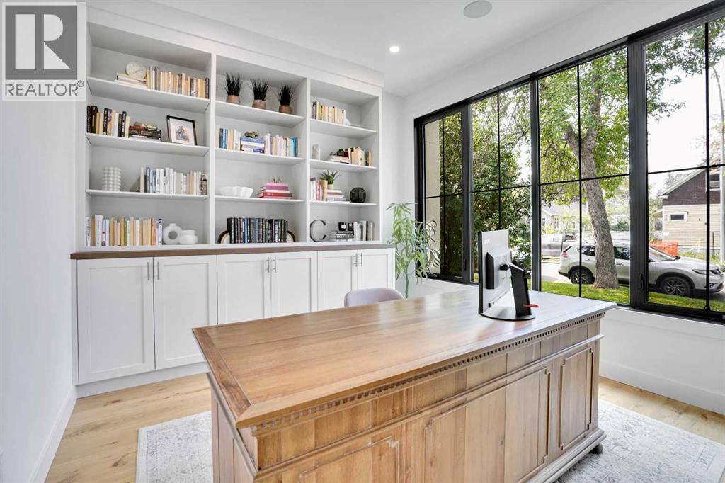 Single Family House for Sale in   Street NW Crescent Heights Calgary 
