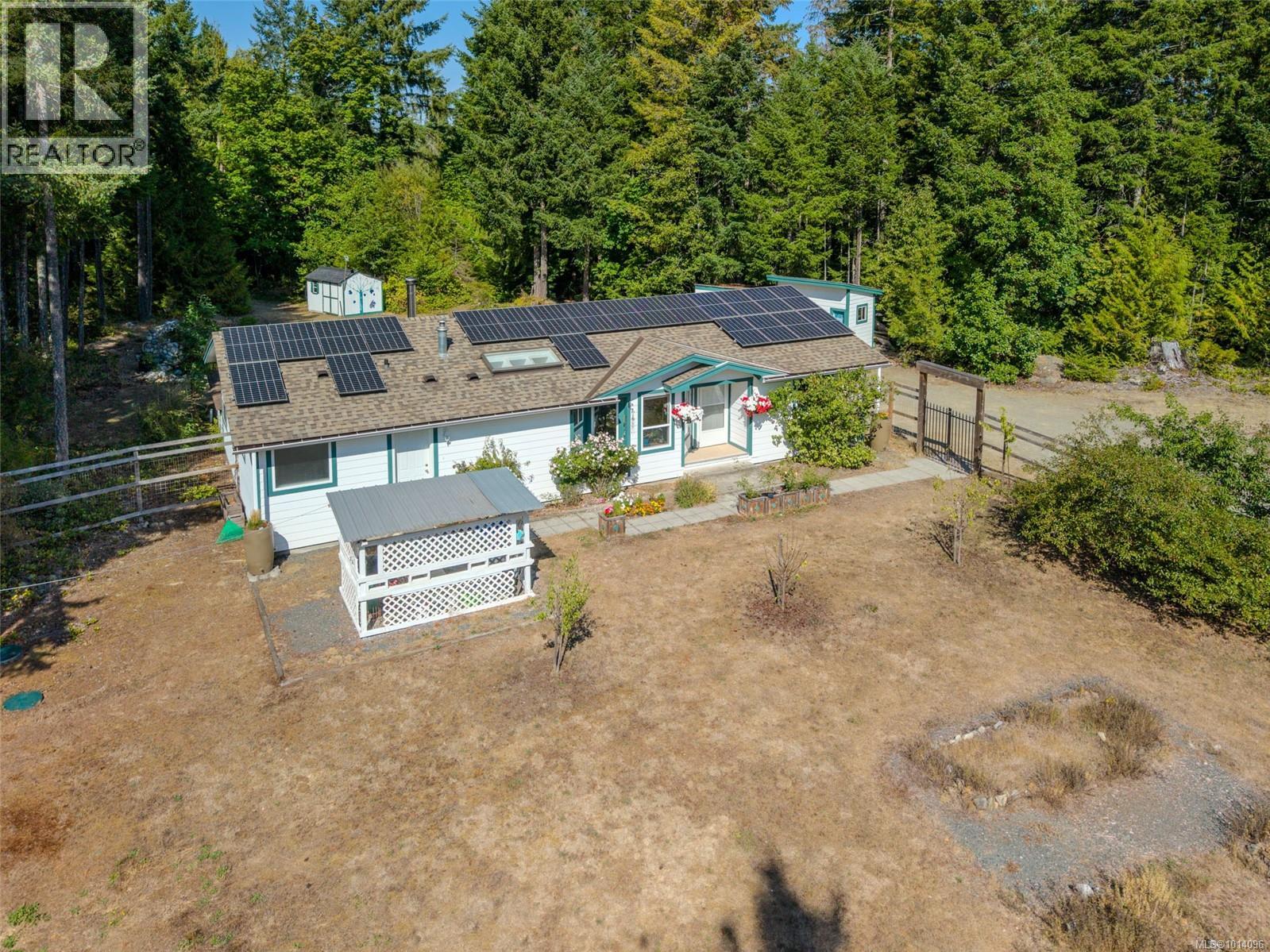 1375 Dolly Varden Way, Qualicum Beach