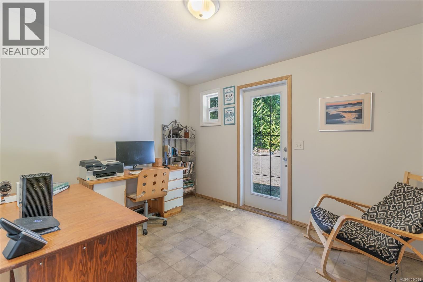 1375 Dolly Varden Way, Qualicum Beach