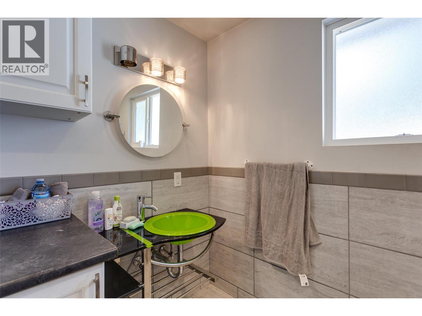  820 Firwood Road, Kelowna