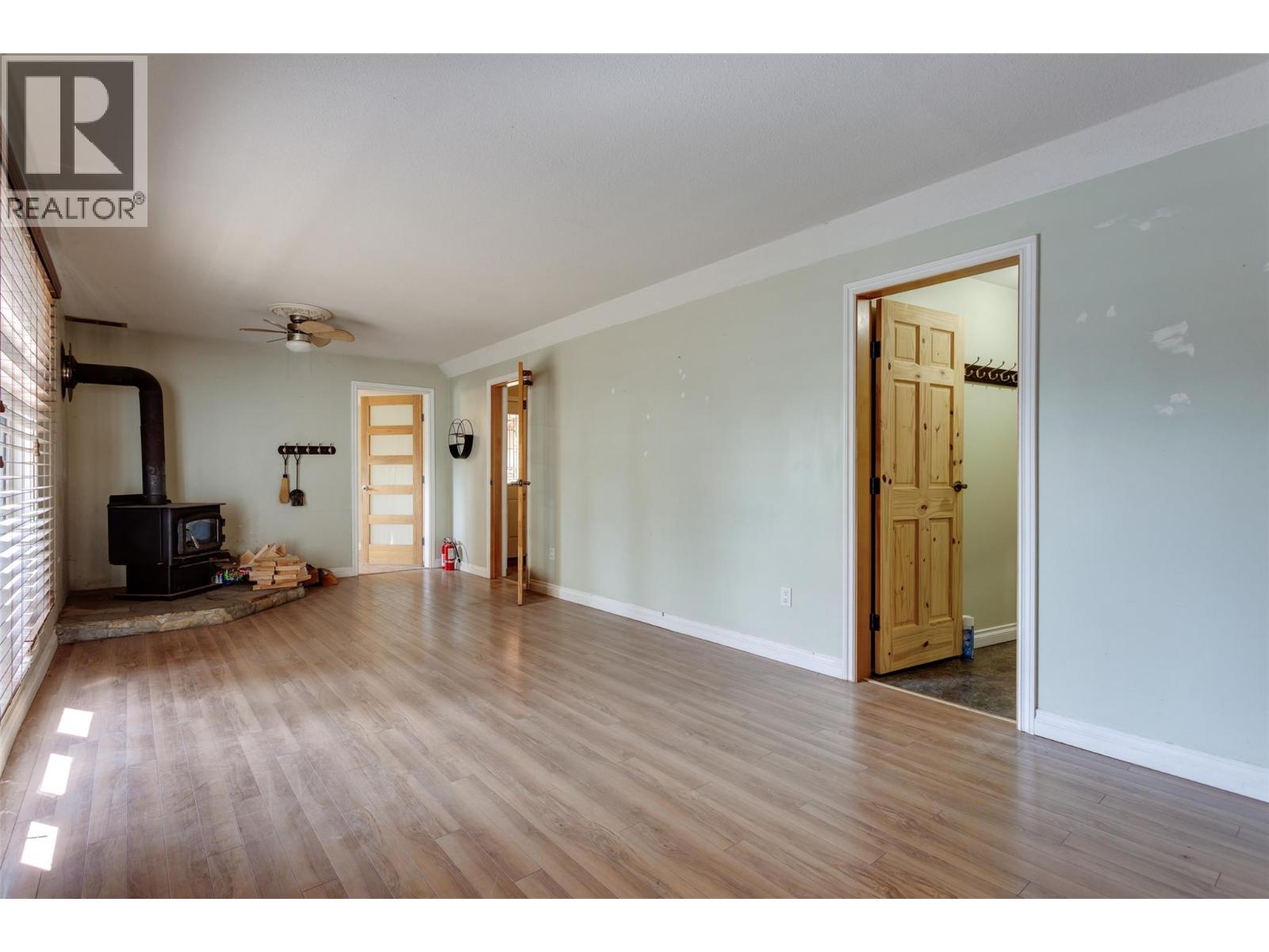  820 Firwood Road, Kelowna