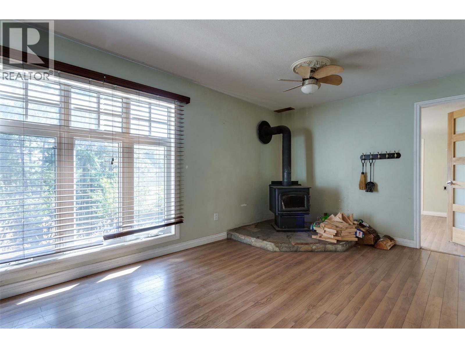  820 Firwood Road, Kelowna