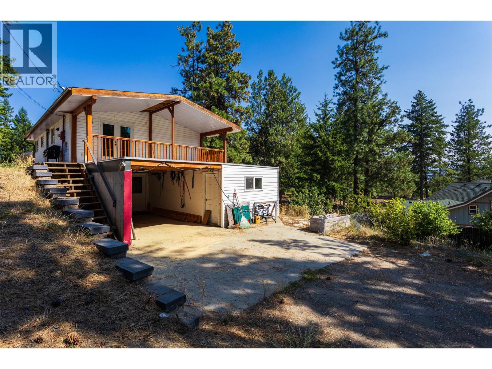  820 Firwood Road, Kelowna