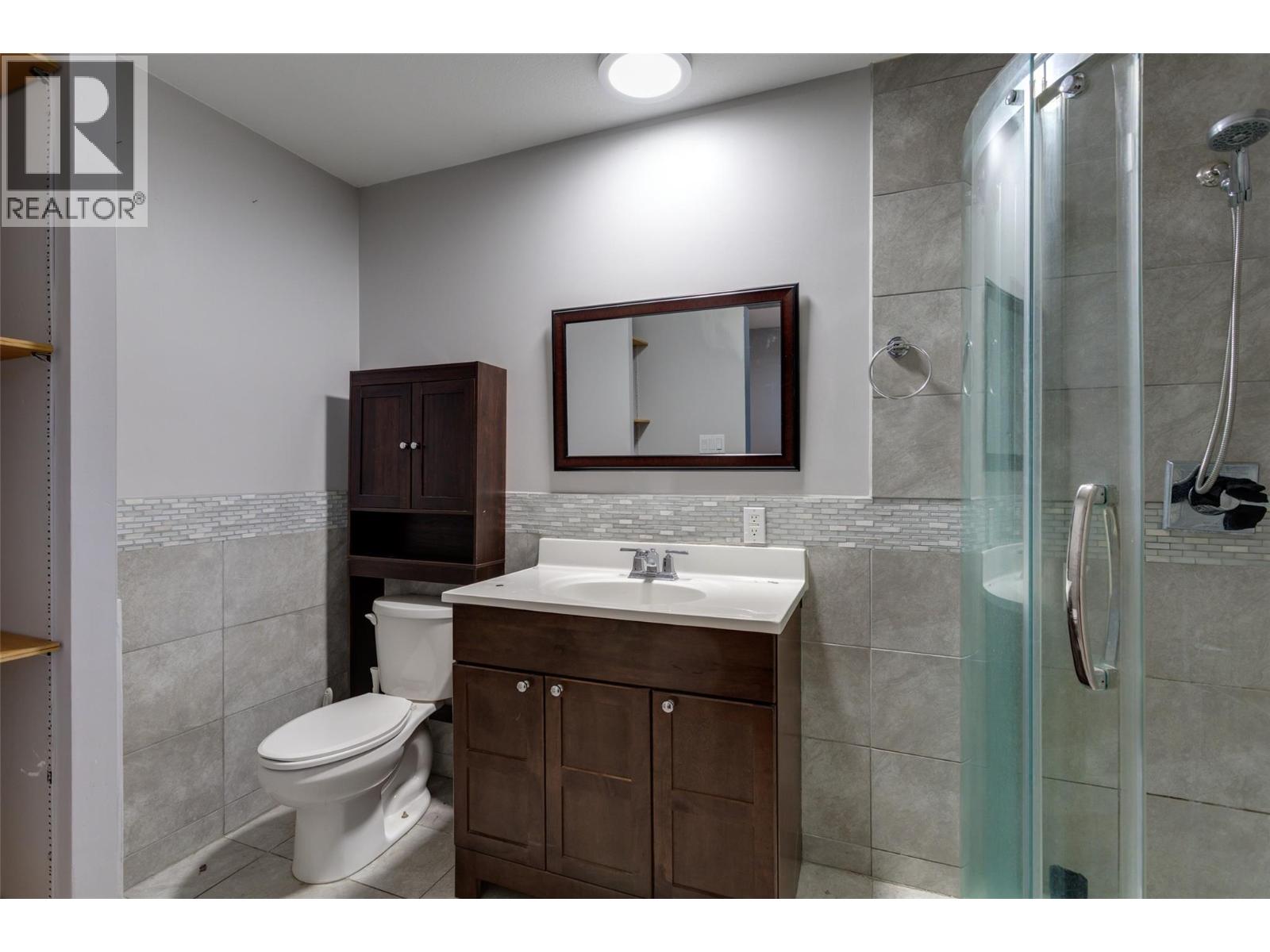  820 Firwood Road, Kelowna