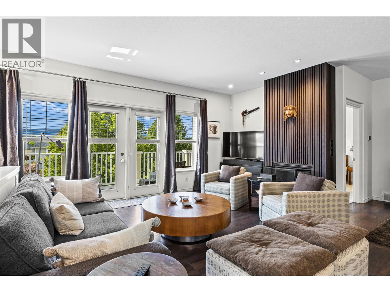  355 McCarren Avenue, Kelowna