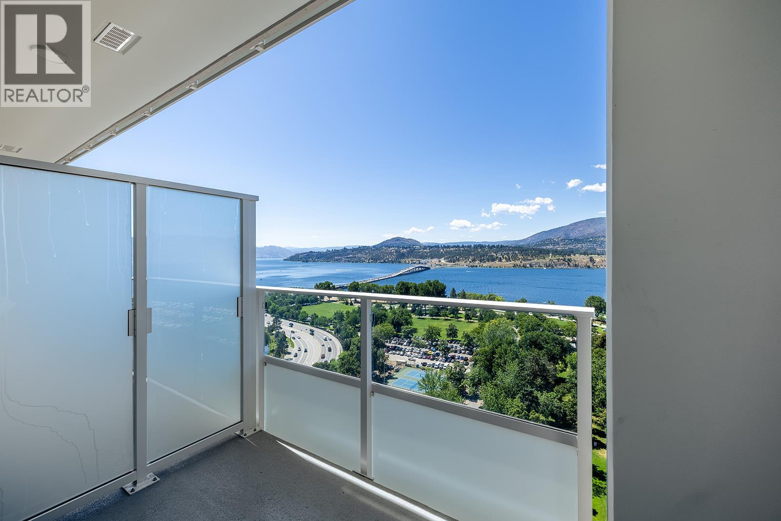 2108 238 Leon Avenue, Kelowna