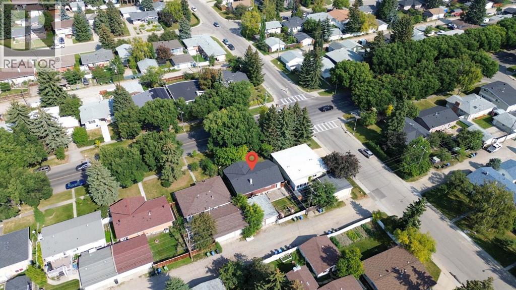 Single Family House Bungalow for Sale in  Northmount Drive NW Brentwood Calgary 