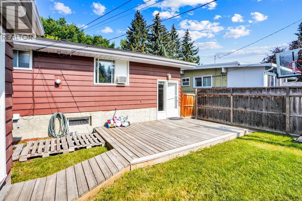 Single Family House Bungalow for Sale in  Northmount Drive NW Brentwood Calgary 