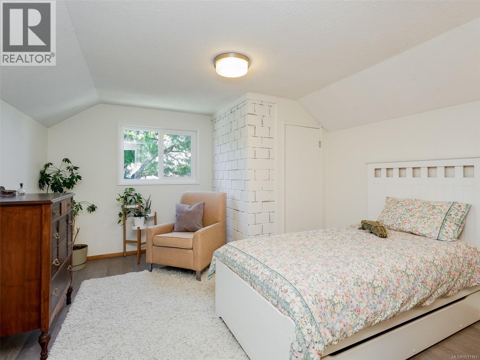 1844 Kings Rd, Saanich