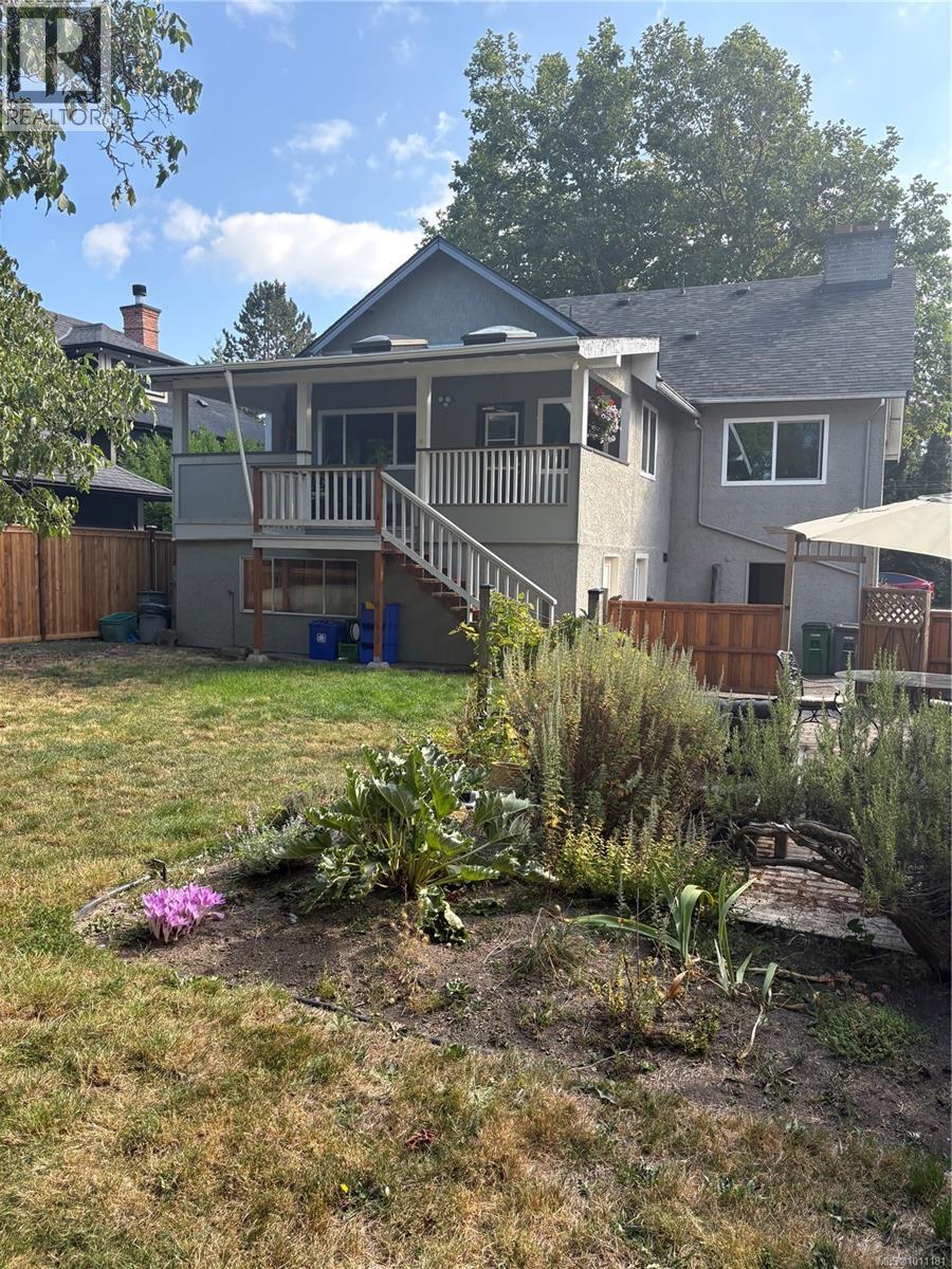 1844 Kings Rd, Saanich