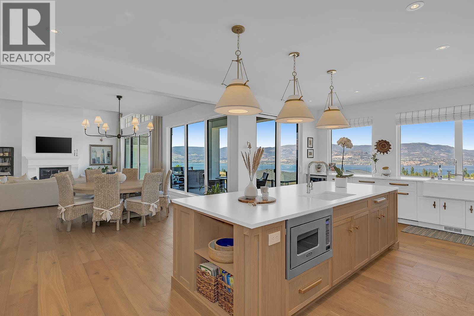  5670 Mountainside Court, Kelowna