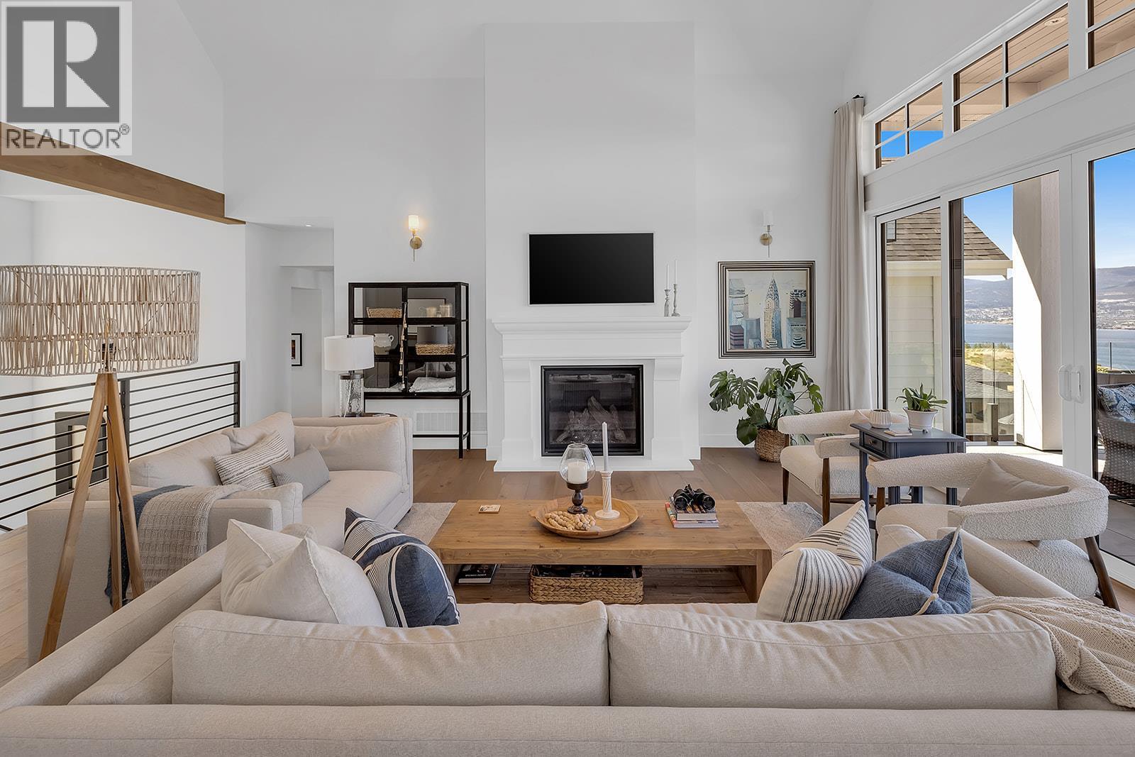  5670 Mountainside Court, Kelowna