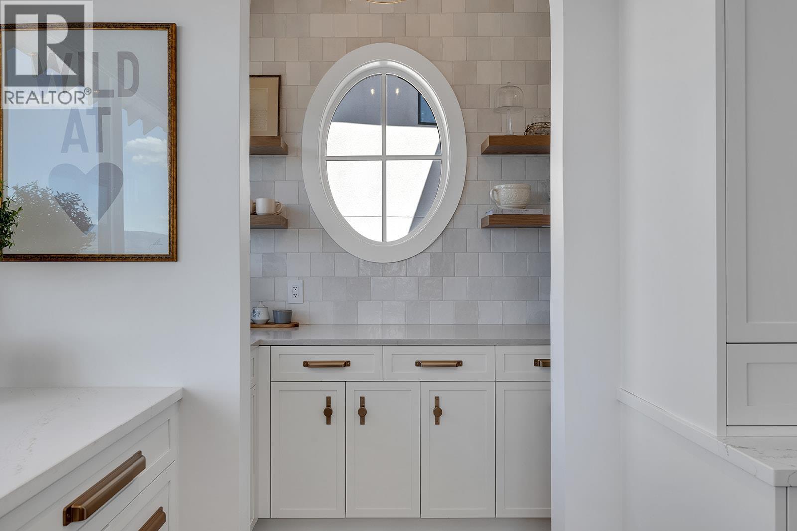  5670 Mountainside Court, Kelowna