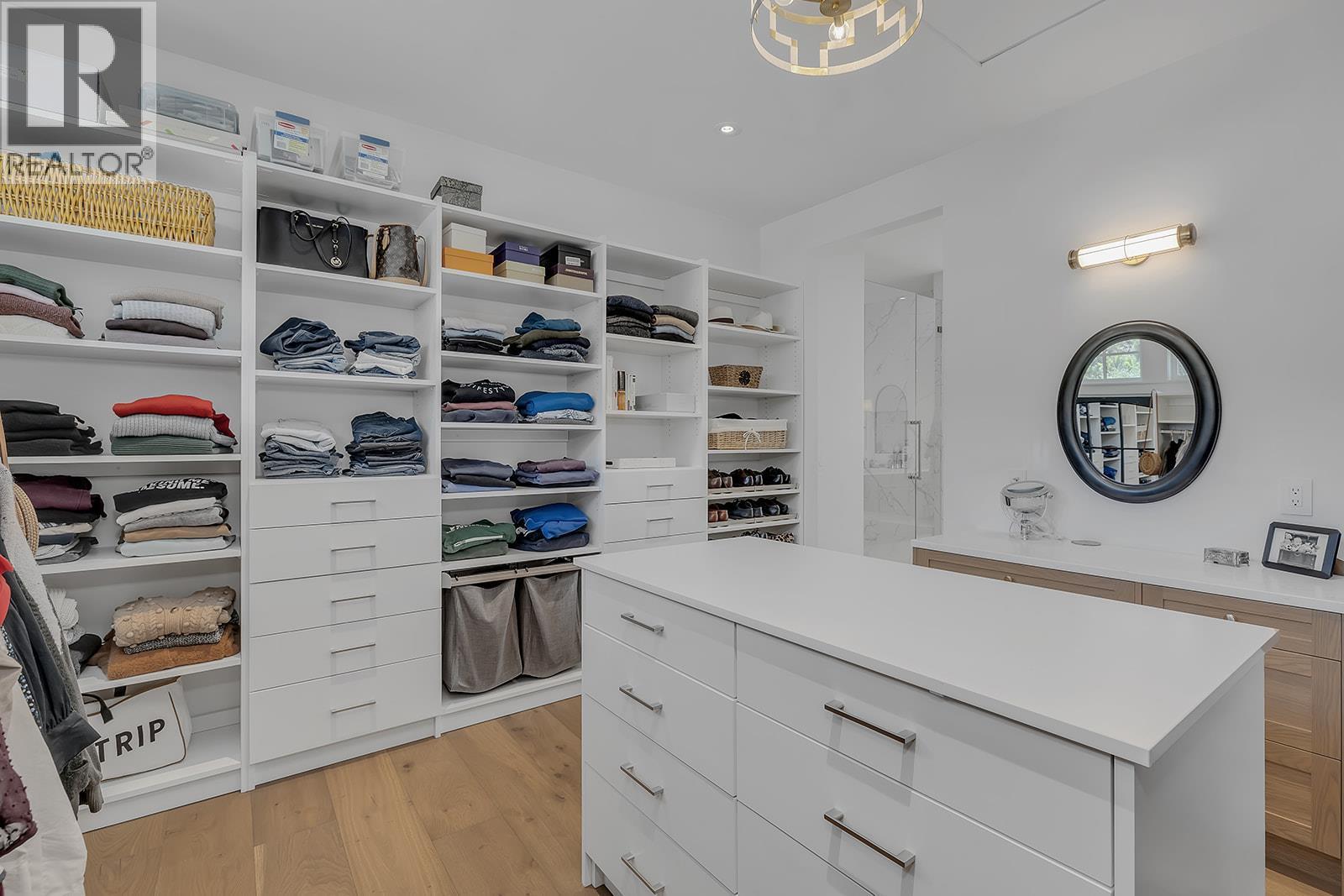  5670 Mountainside Court, Kelowna
