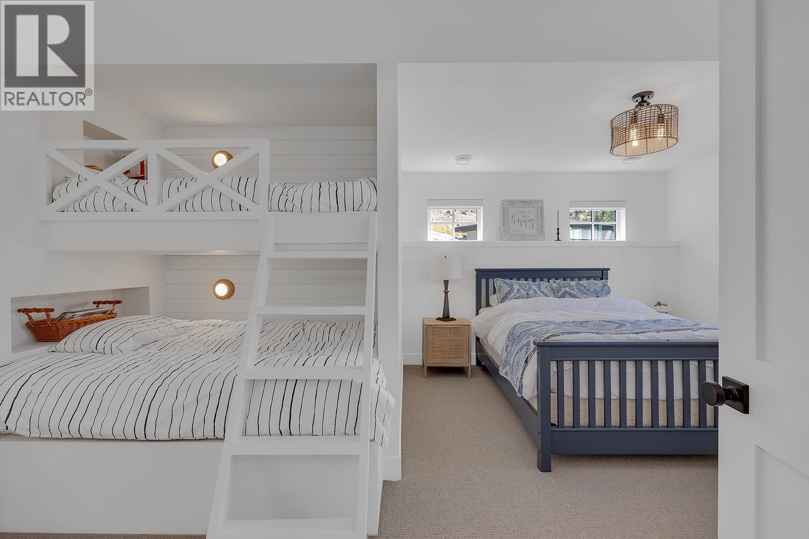 5670 Mountainside Court, Kelowna