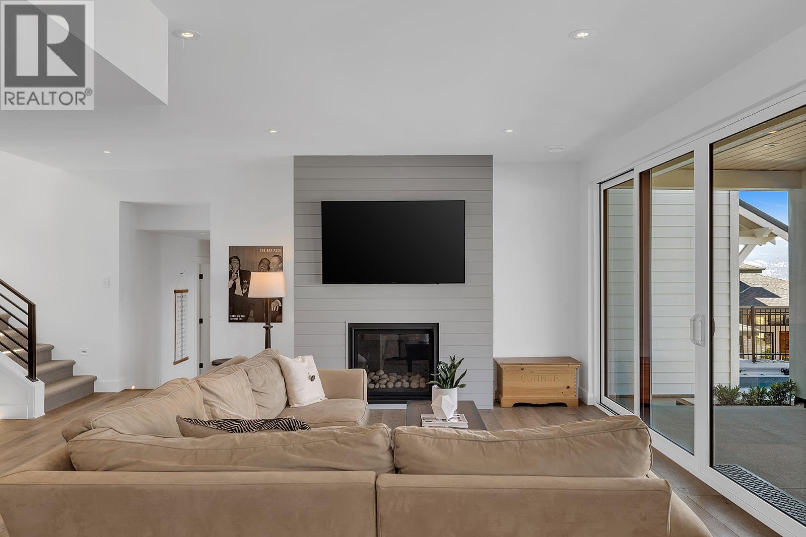  5670 Mountainside Court, Kelowna
