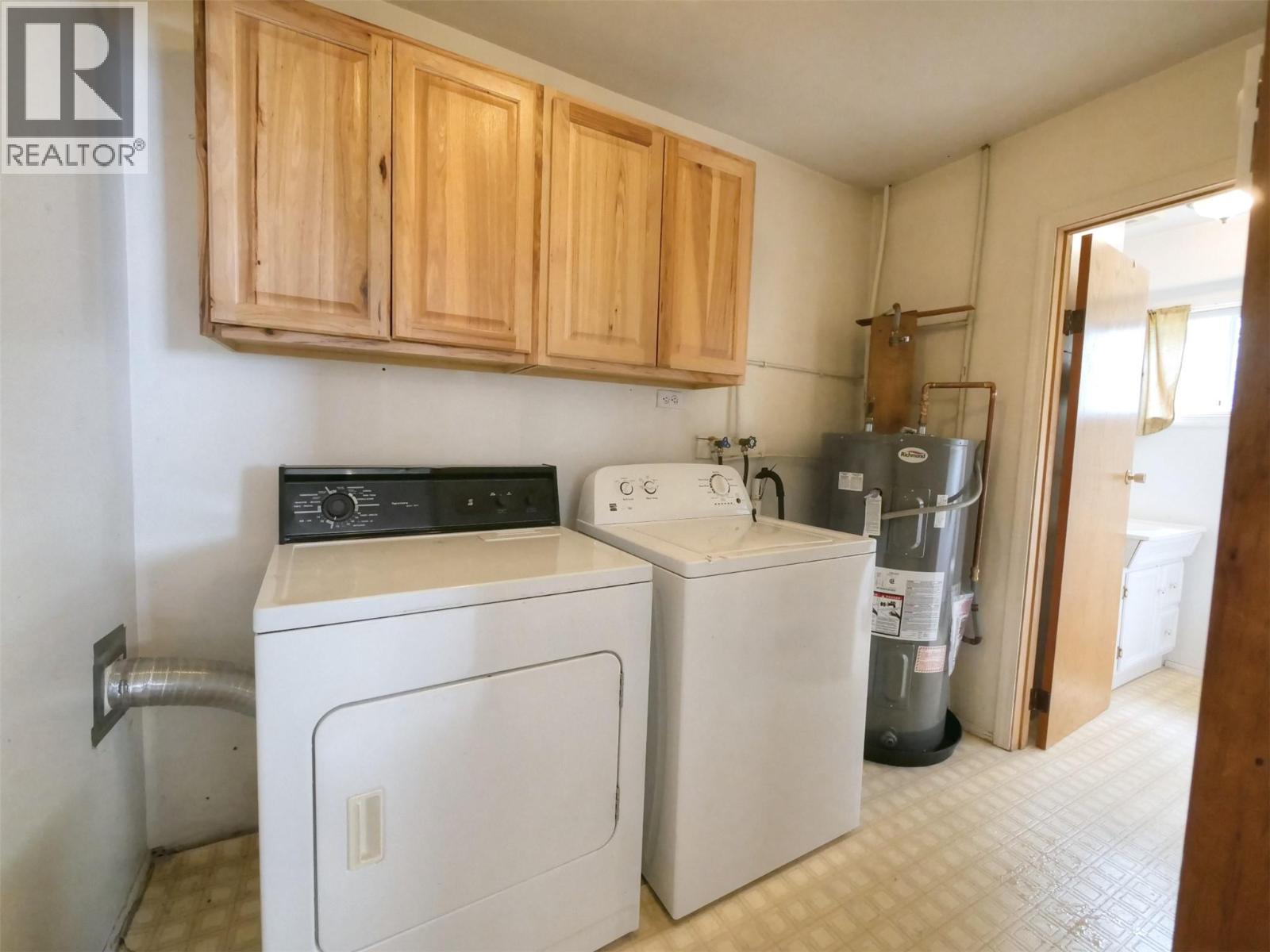 306 & 310 LAKE AVENUE - 6