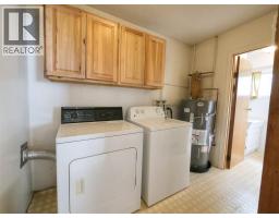 Laundry room - 306 & 310 Lake Avenue, Silverton, BC V0G1S0 Photo 6