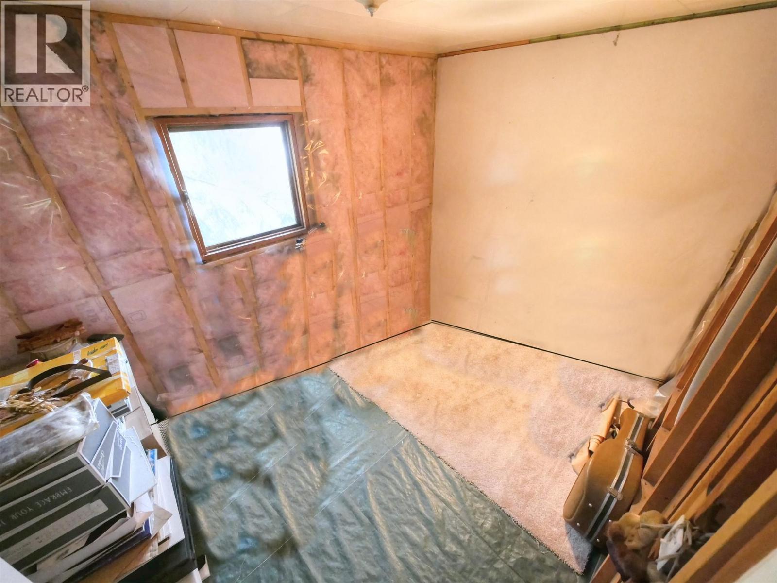 306 & 310 LAKE AVENUE - 10