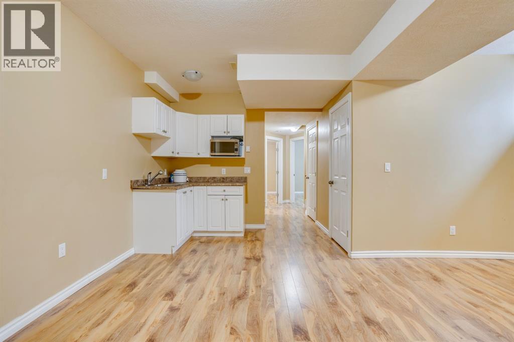 123 Cottonwood Creek Way, Fort McMurray