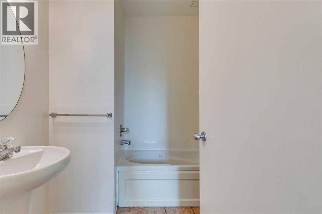 Single Family House for Sale in    Street SW Beltline Calgary 