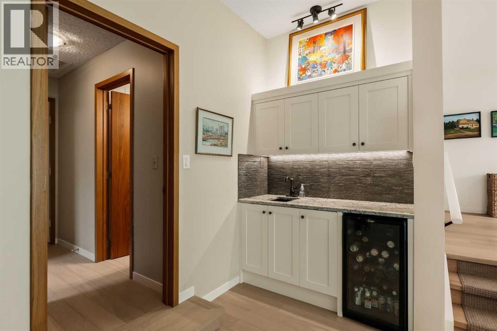Single Family House for Sale in  Edendale Crescent NW Edgemont Calgary 