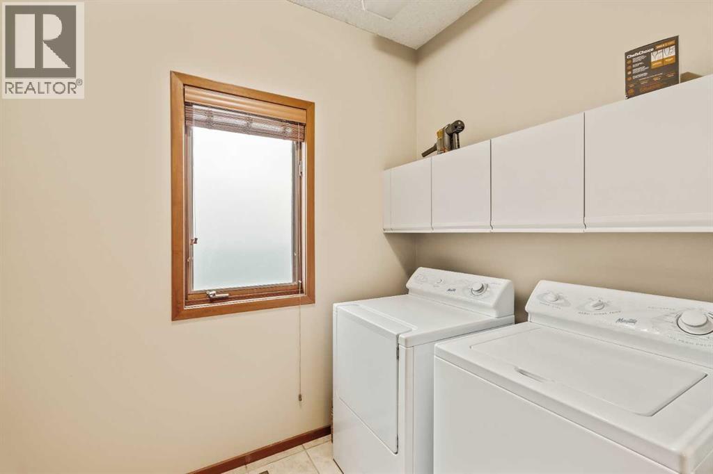 Single Family House for Sale in  Edendale Crescent NW Edgemont Calgary 