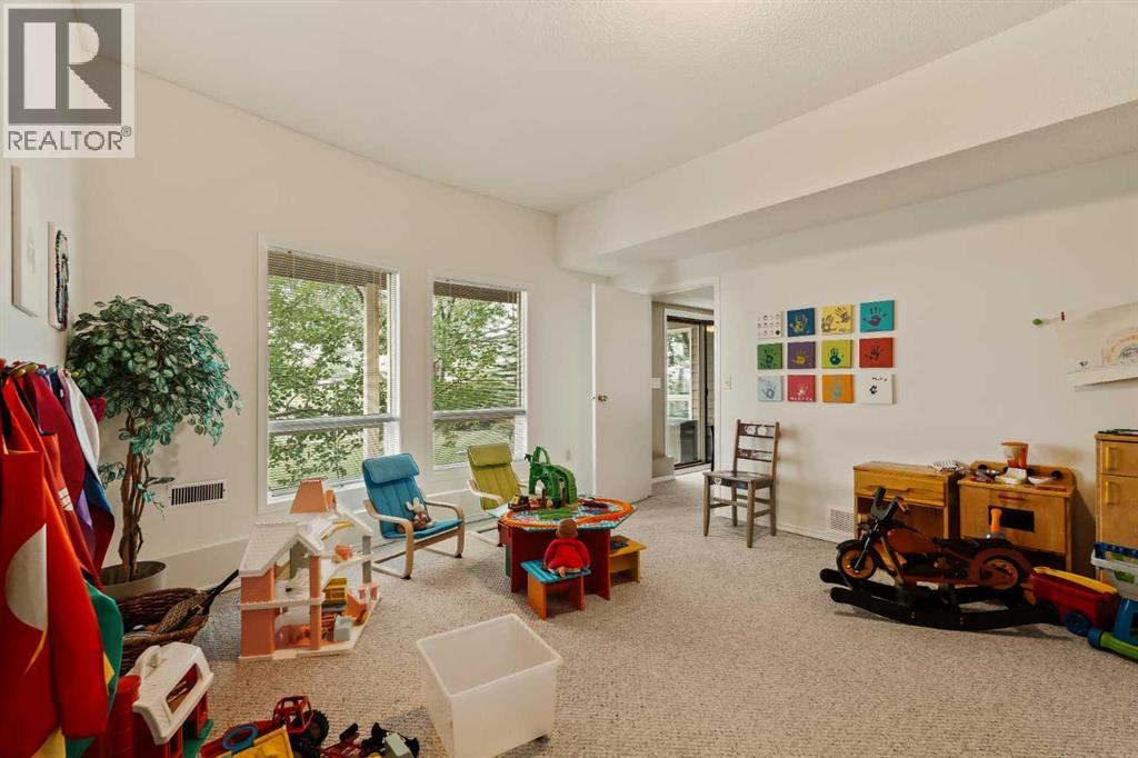 Single Family House for Sale in  Edendale Crescent NW Edgemont Calgary 