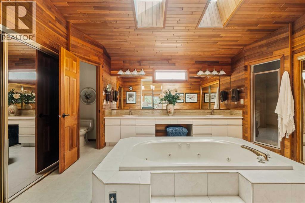 Single Family House for Sale in  Edendale Crescent NW Edgemont Calgary 