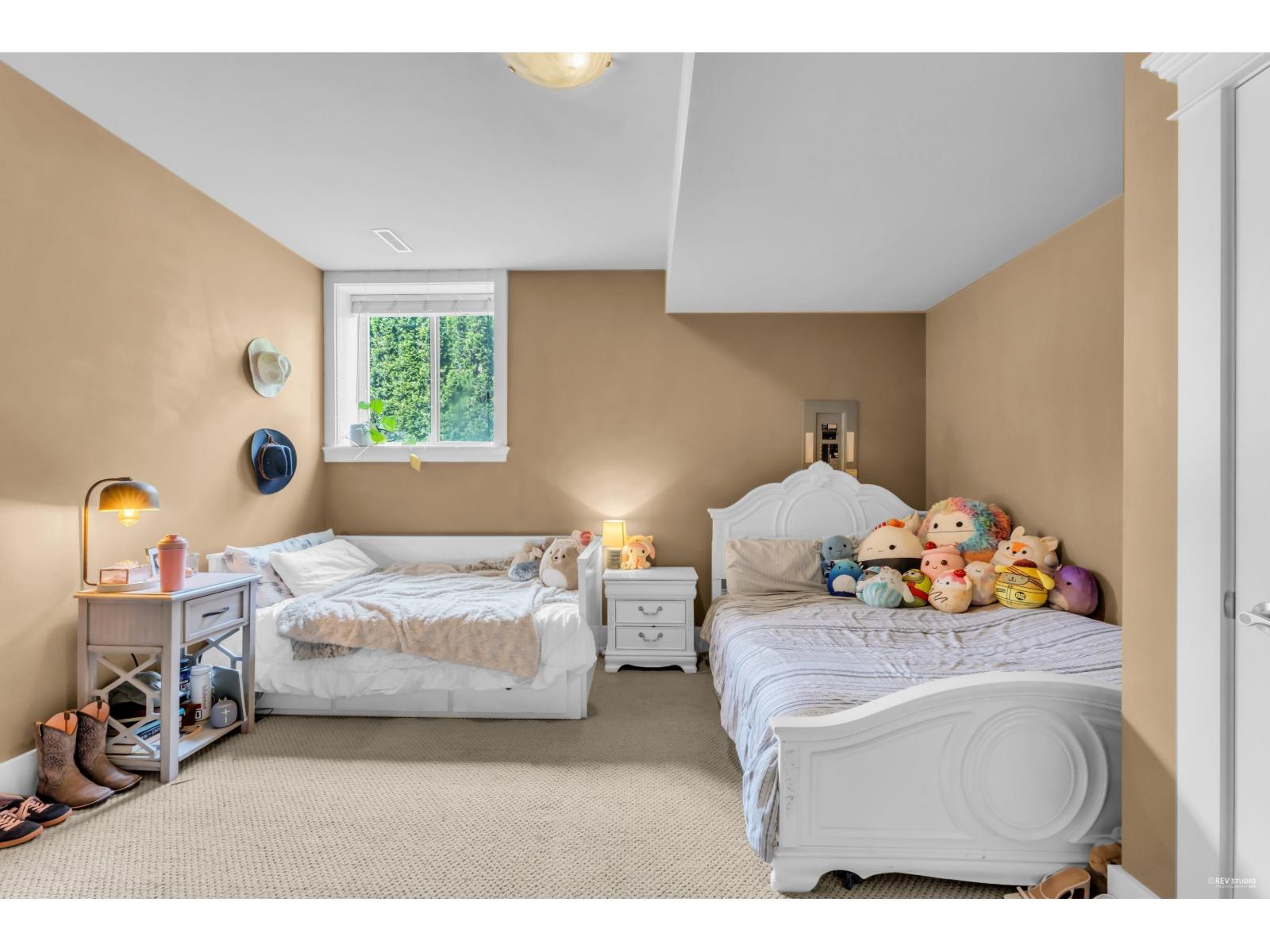 16168 30 AVENUE, Surrey