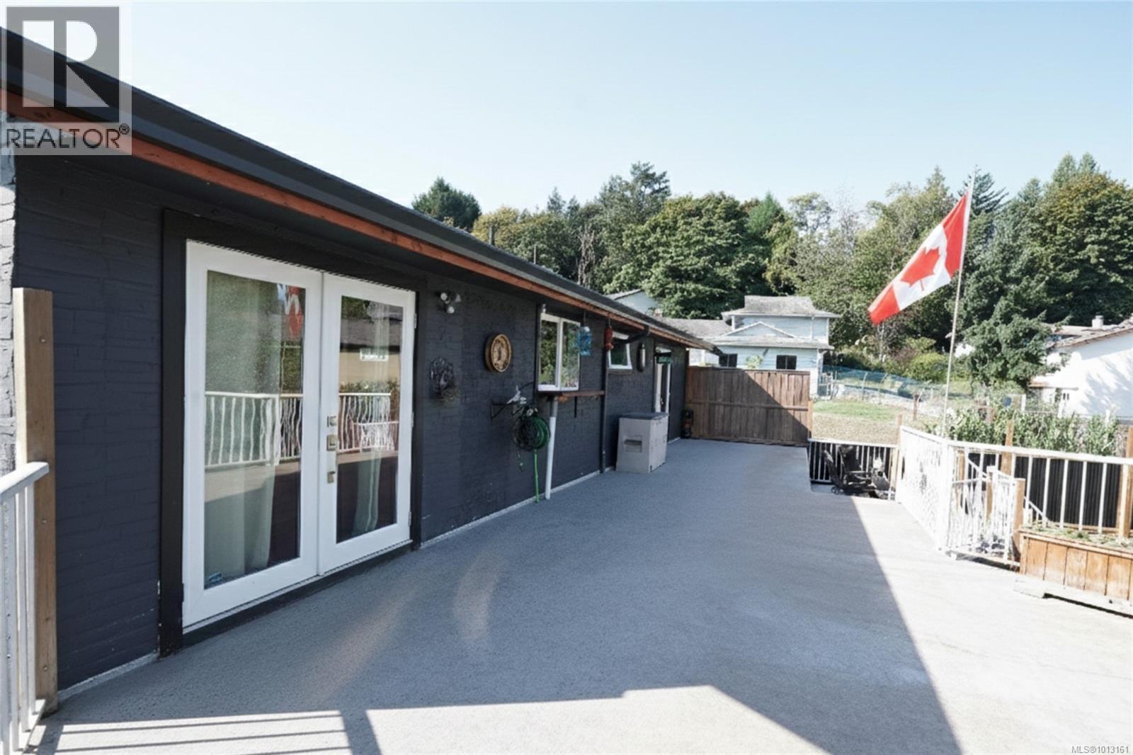 536 Strathdee Pl, Colwood