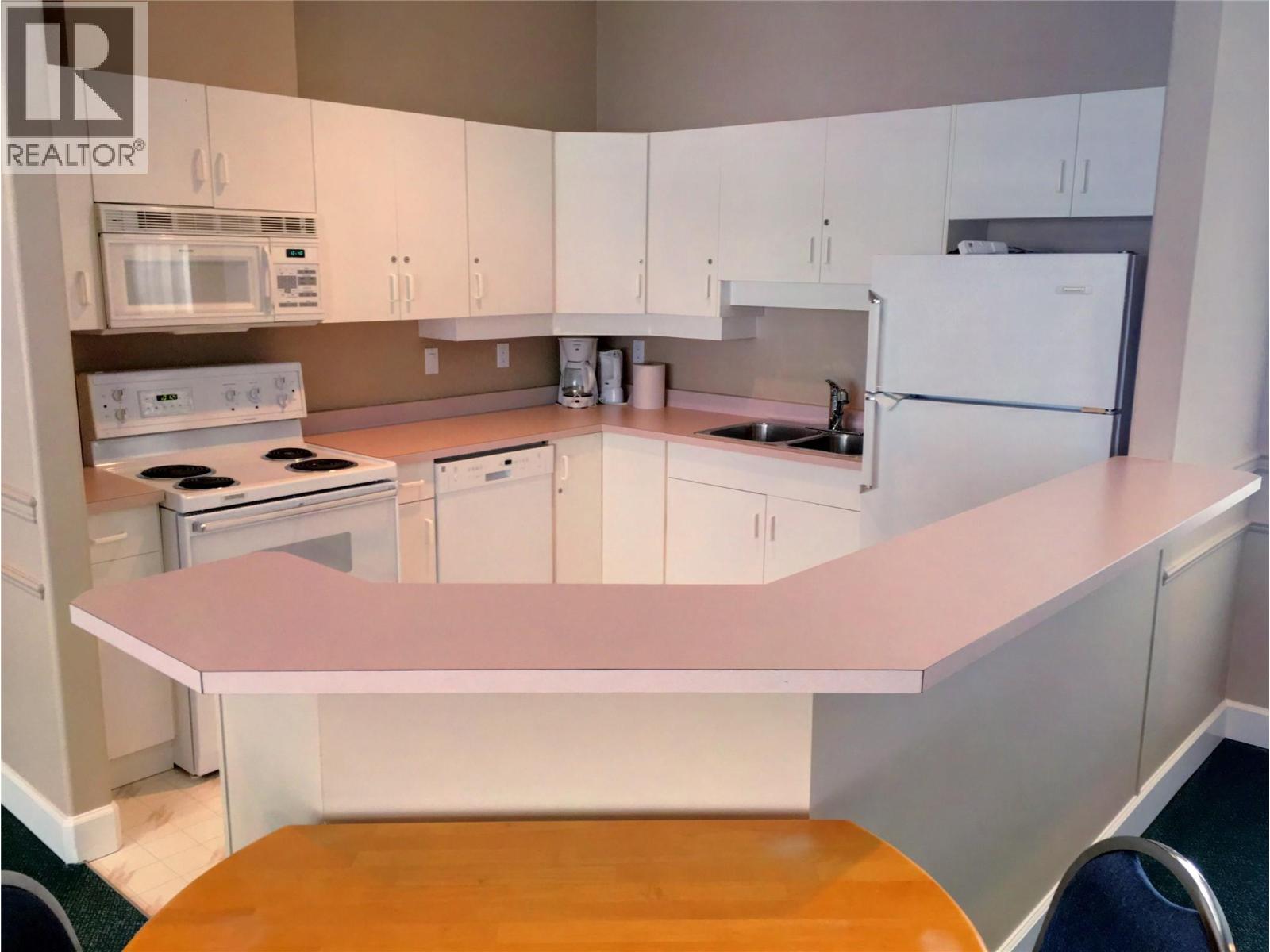 3948 Finnerty Road Unit# 170, Penticton