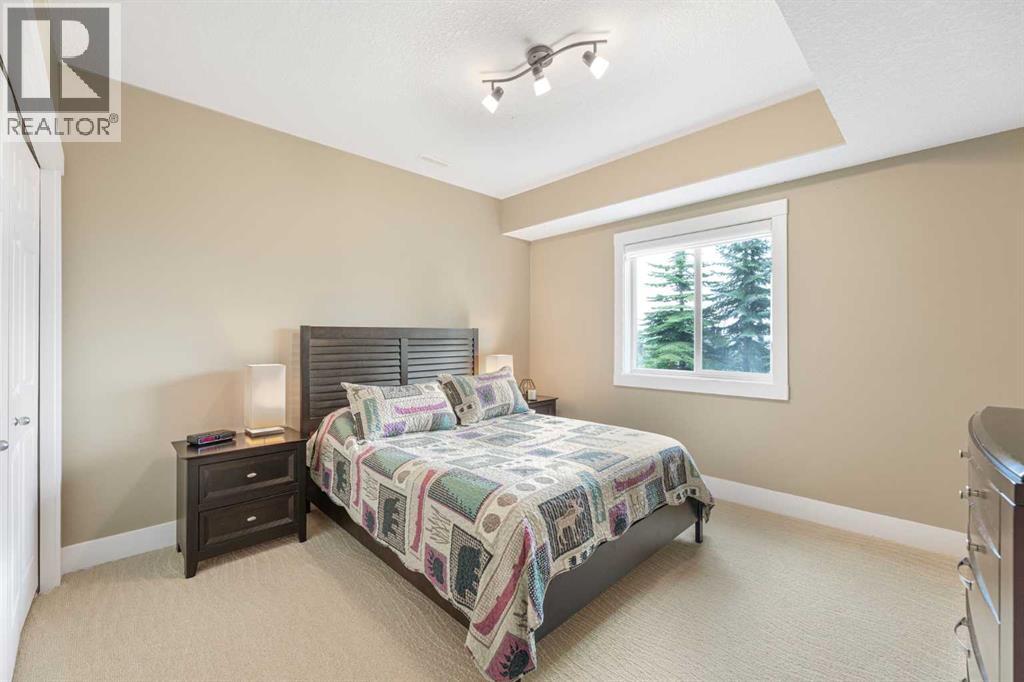 Single Family House Bungalow for Sale in  Rocky Vista Gardens NW Rocky Ridge Calgary 