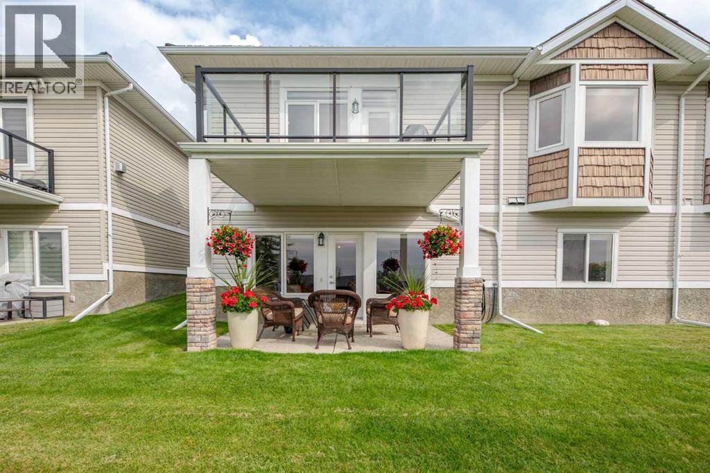 Single Family House Bungalow for Sale in  Rocky Vista Gardens NW Rocky Ridge Calgary 