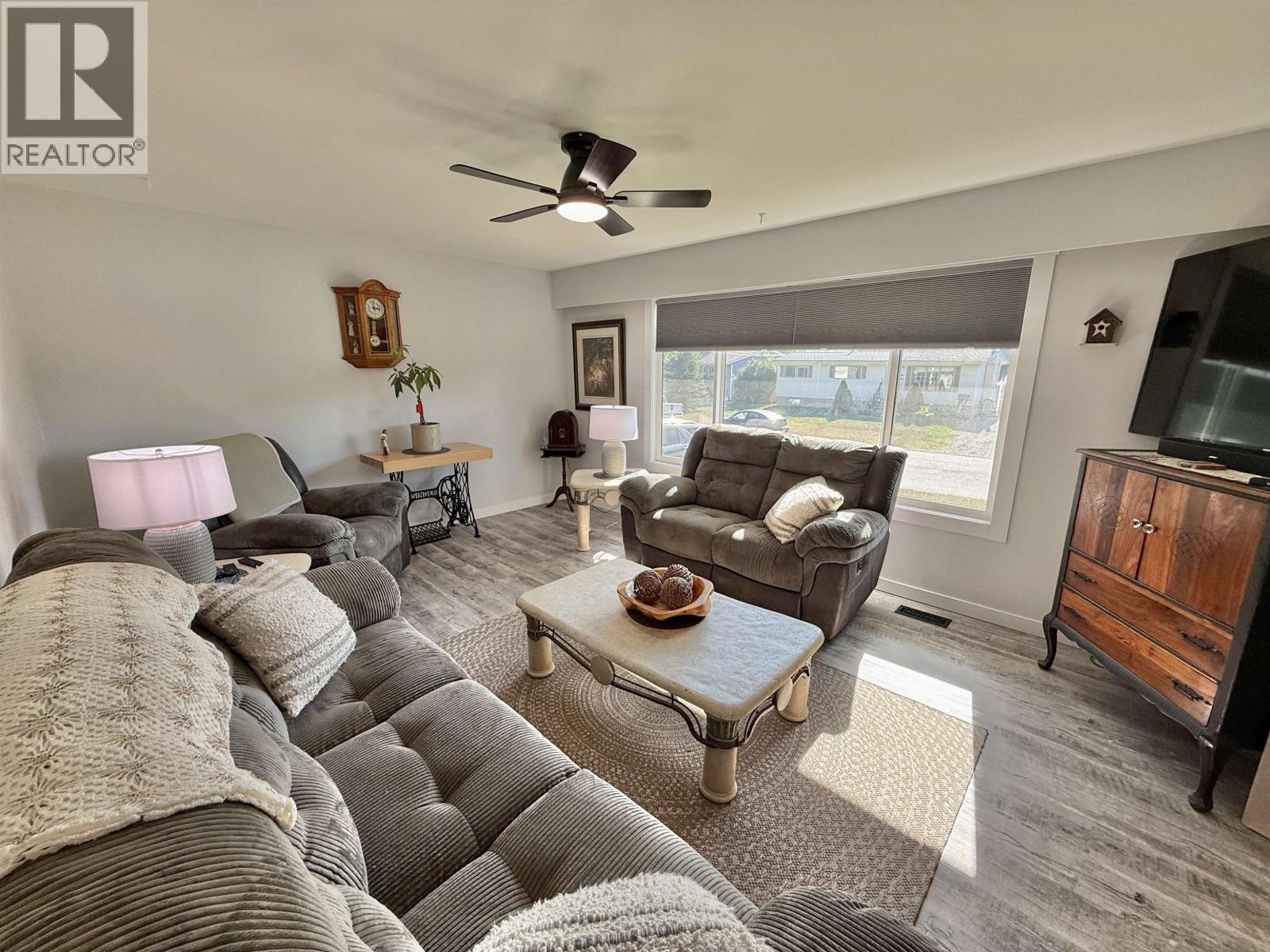 580 NASON STREET, Quesnel