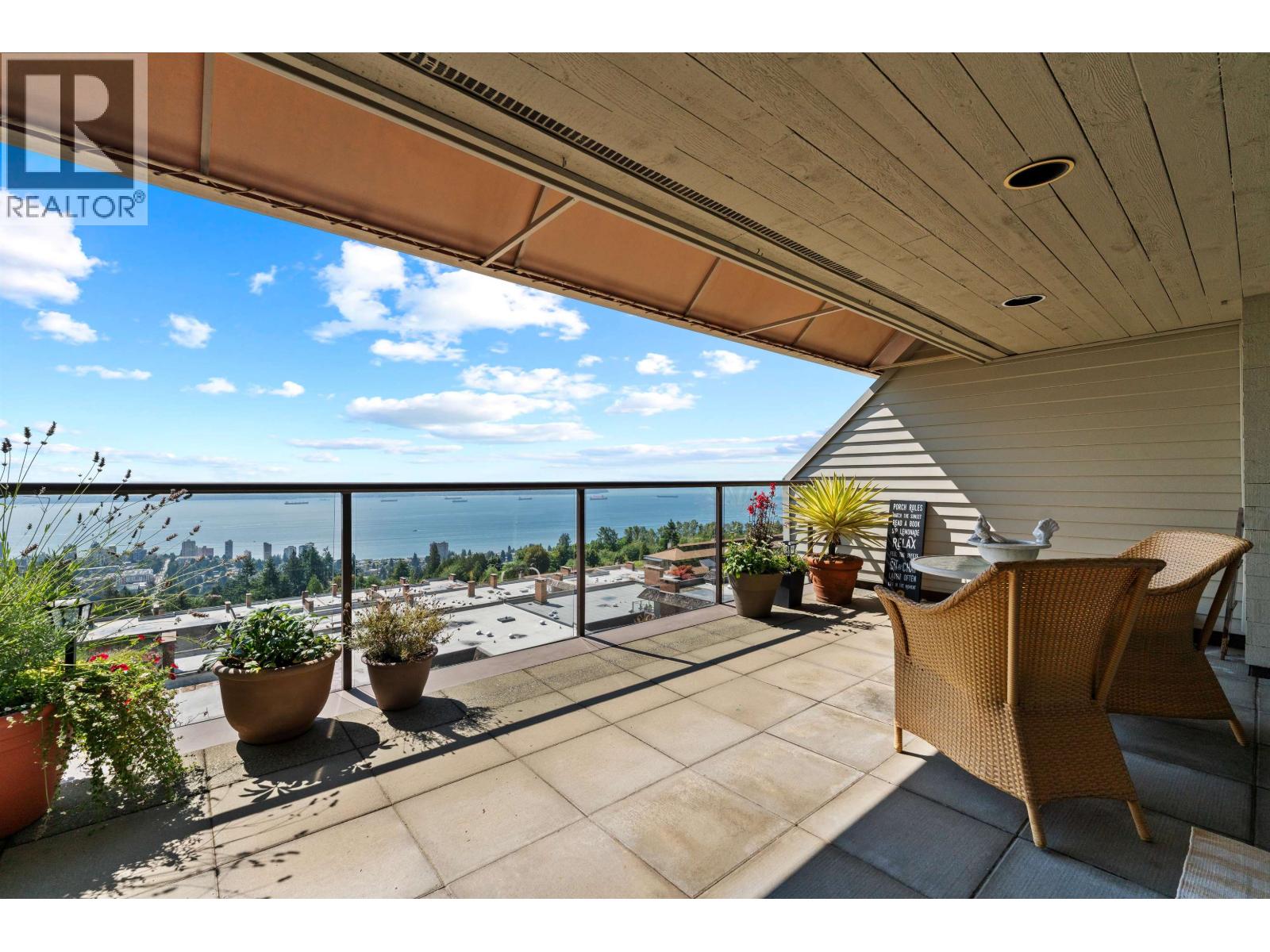 48 2250 FOLKESTONE WAY, West Vancouver