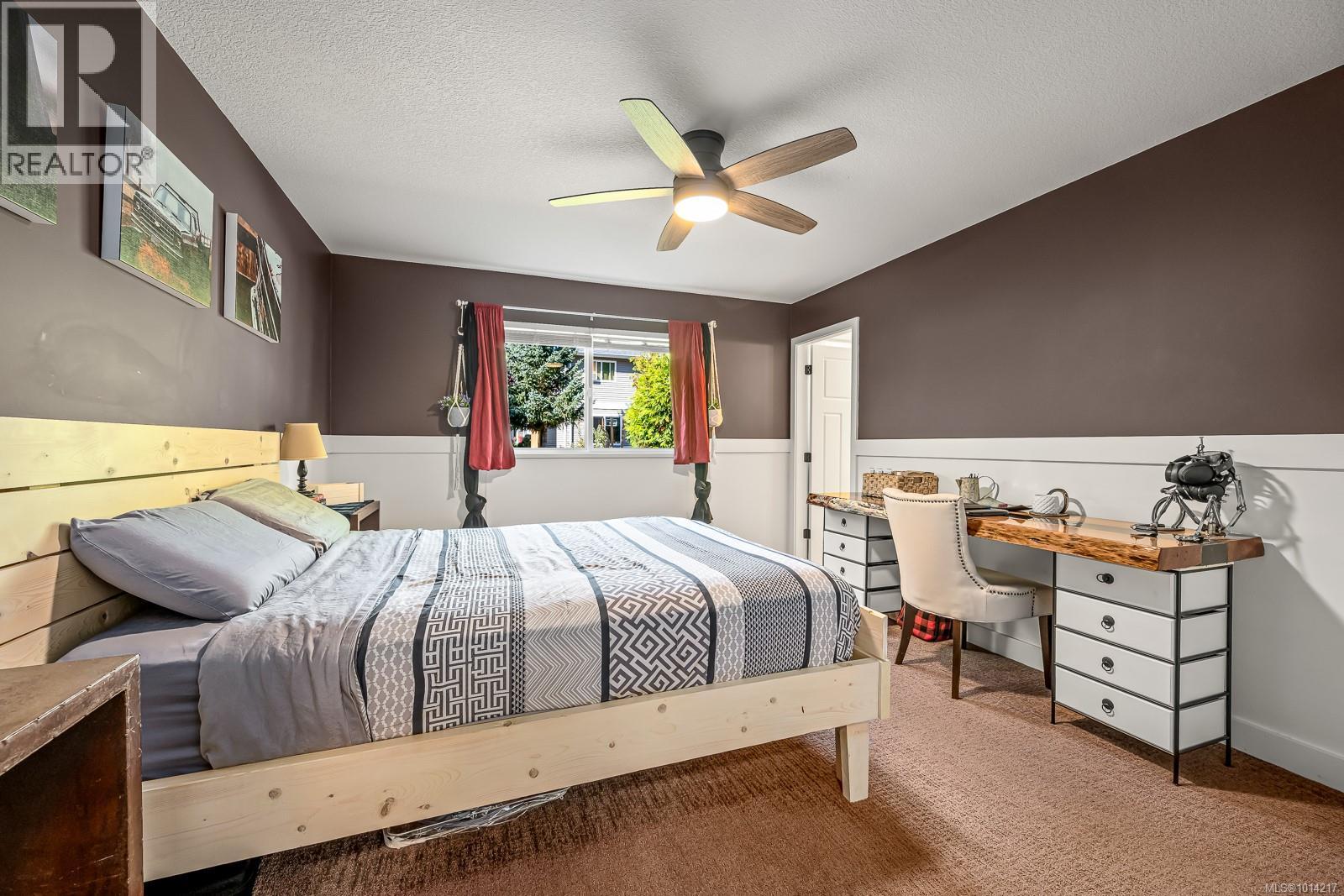 19 3400 Coniston Cres, Cumberland