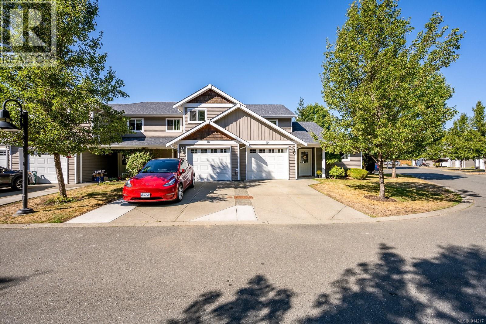 19 3400 Coniston Cres, Cumberland