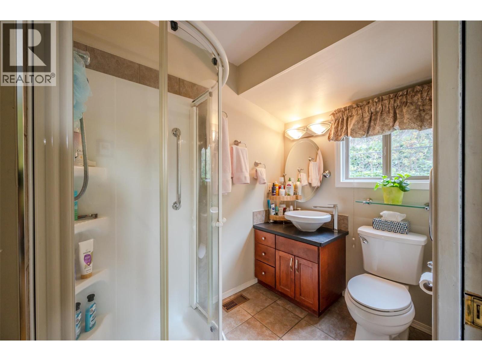  4744 Lakeside Road, Penticton