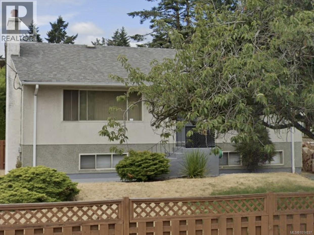  2716 Claude Road, Langford
